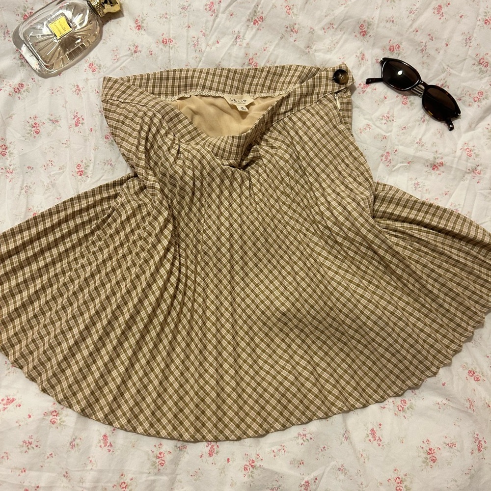 Pleated plaid skirt charlotte York